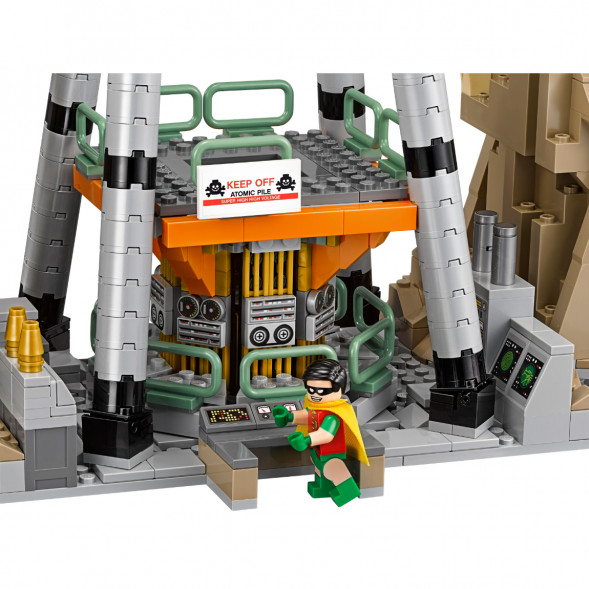 Конструктор LEGO Коллекционные наборы 76052 Логово Бэтмена в Череповце
