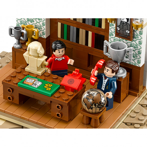 Конструктор LEGO Коллекционные наборы 76052 Логово Бэтмена в Череповце