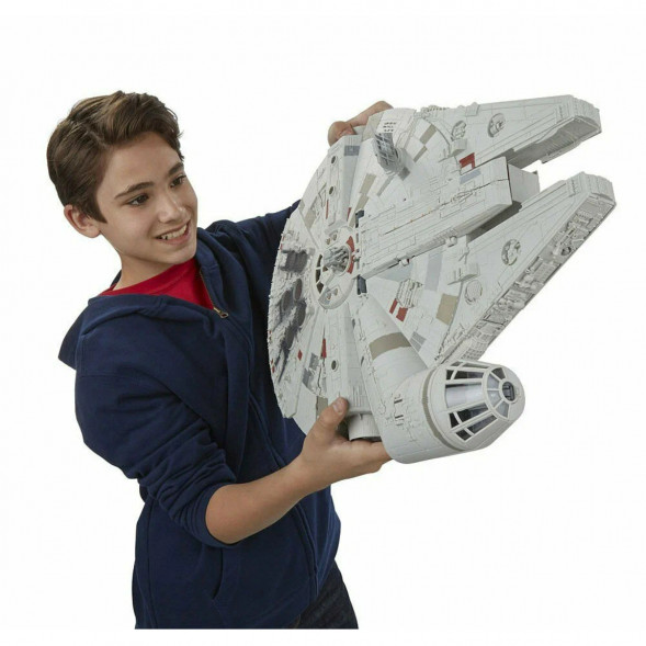 Игровой набор Star Wars (Hasbro) Флагманский космический корабль Звездных войн (B3678) в Череповце